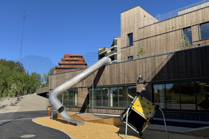 18. juni kan du prøve sklia på Magasinparken ungdomsskole - eller bare la deg inspirere av ambisiøse klimatiltak. Foto: Nordre Follo kommune